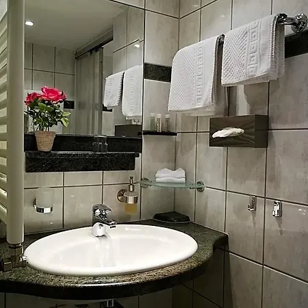 Schieferhof Hotel 3*