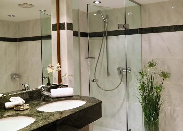 Schieferhof Szálloda 3*